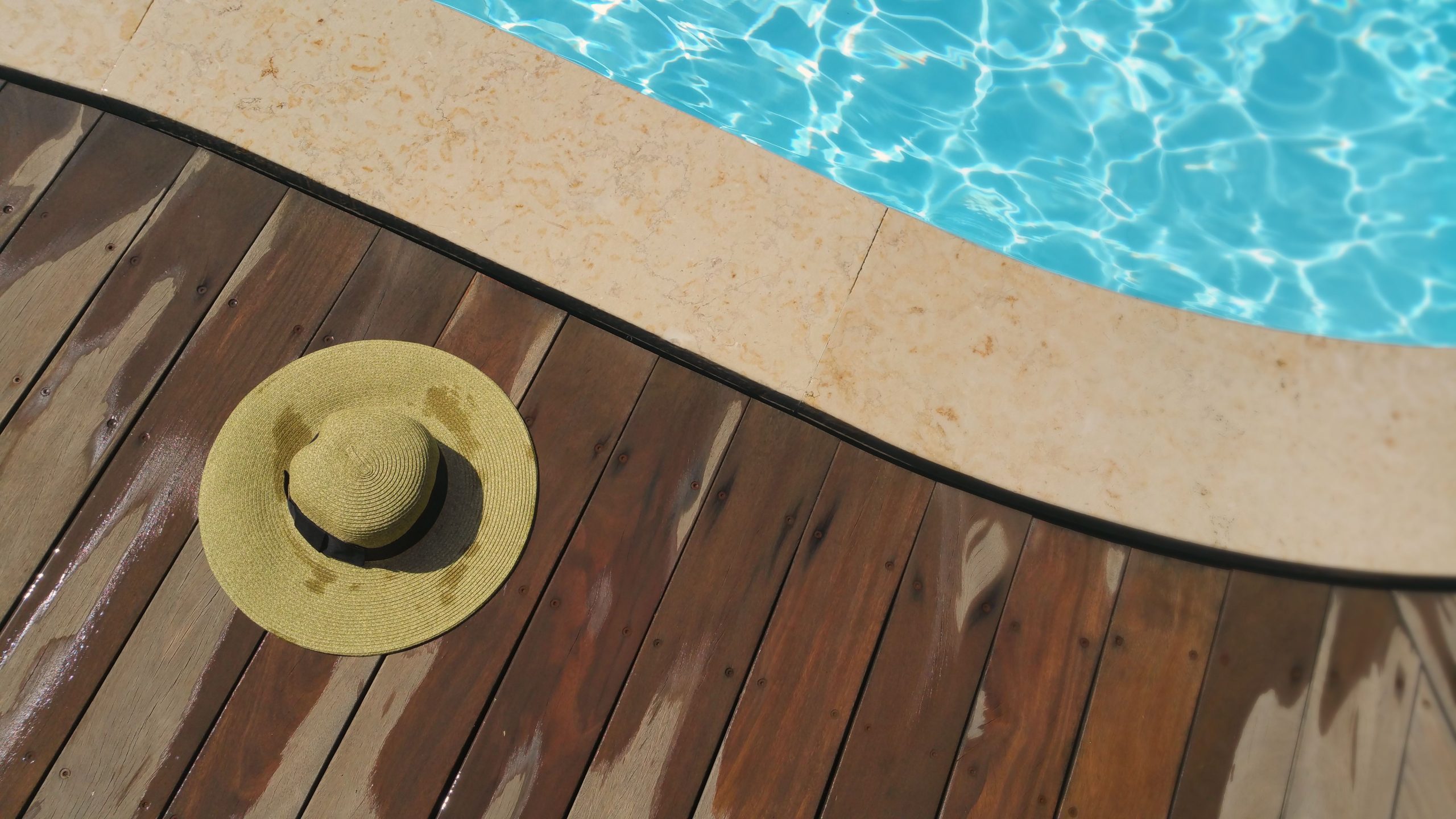 Aménagement tour de piscine