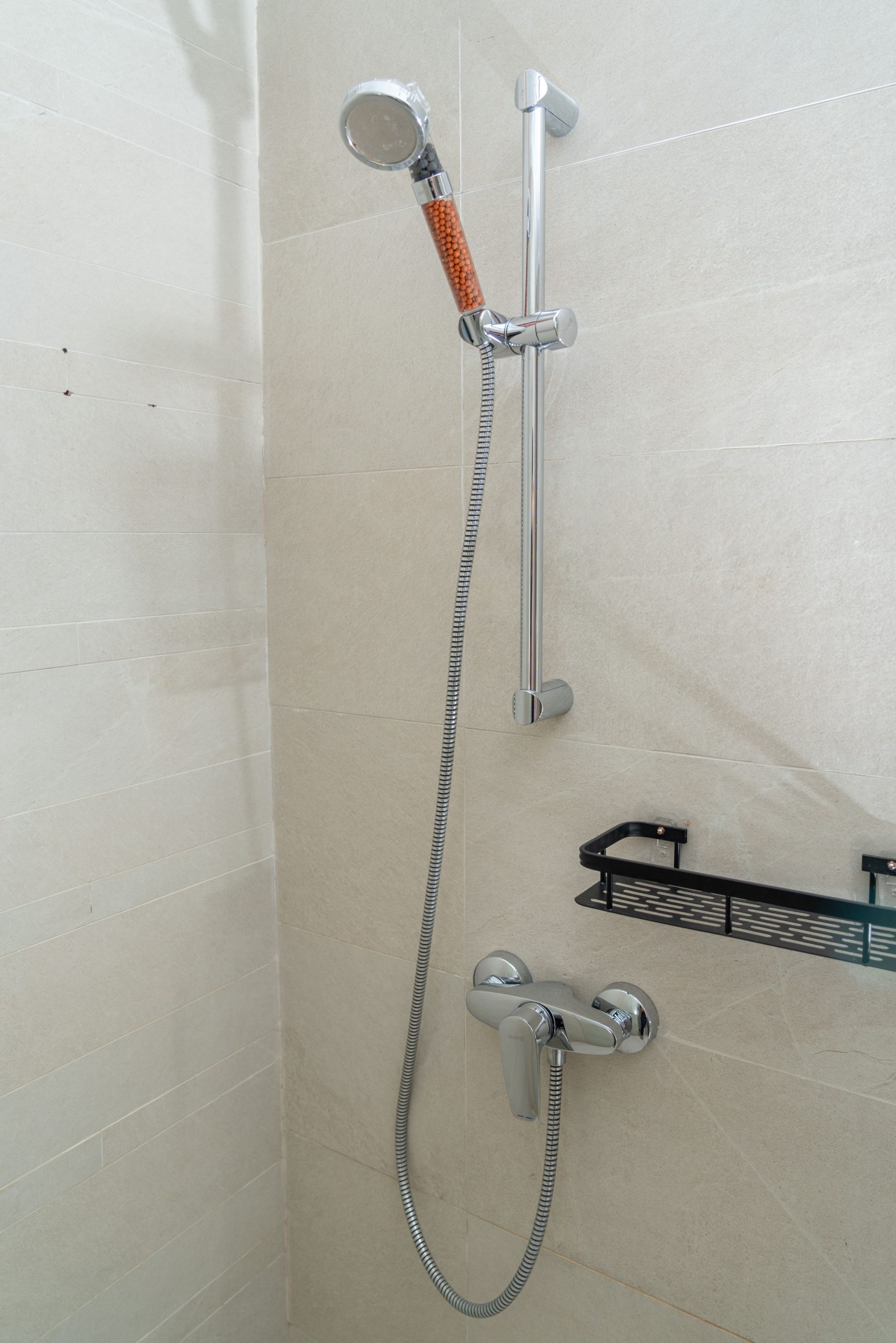 Colonne de douche thermostatique vs mécanique