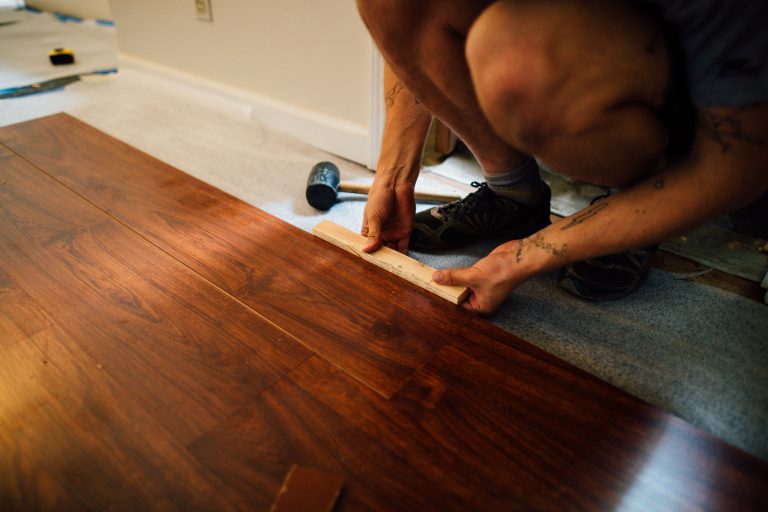 Comment poser un parquet flottant sans te rater ?