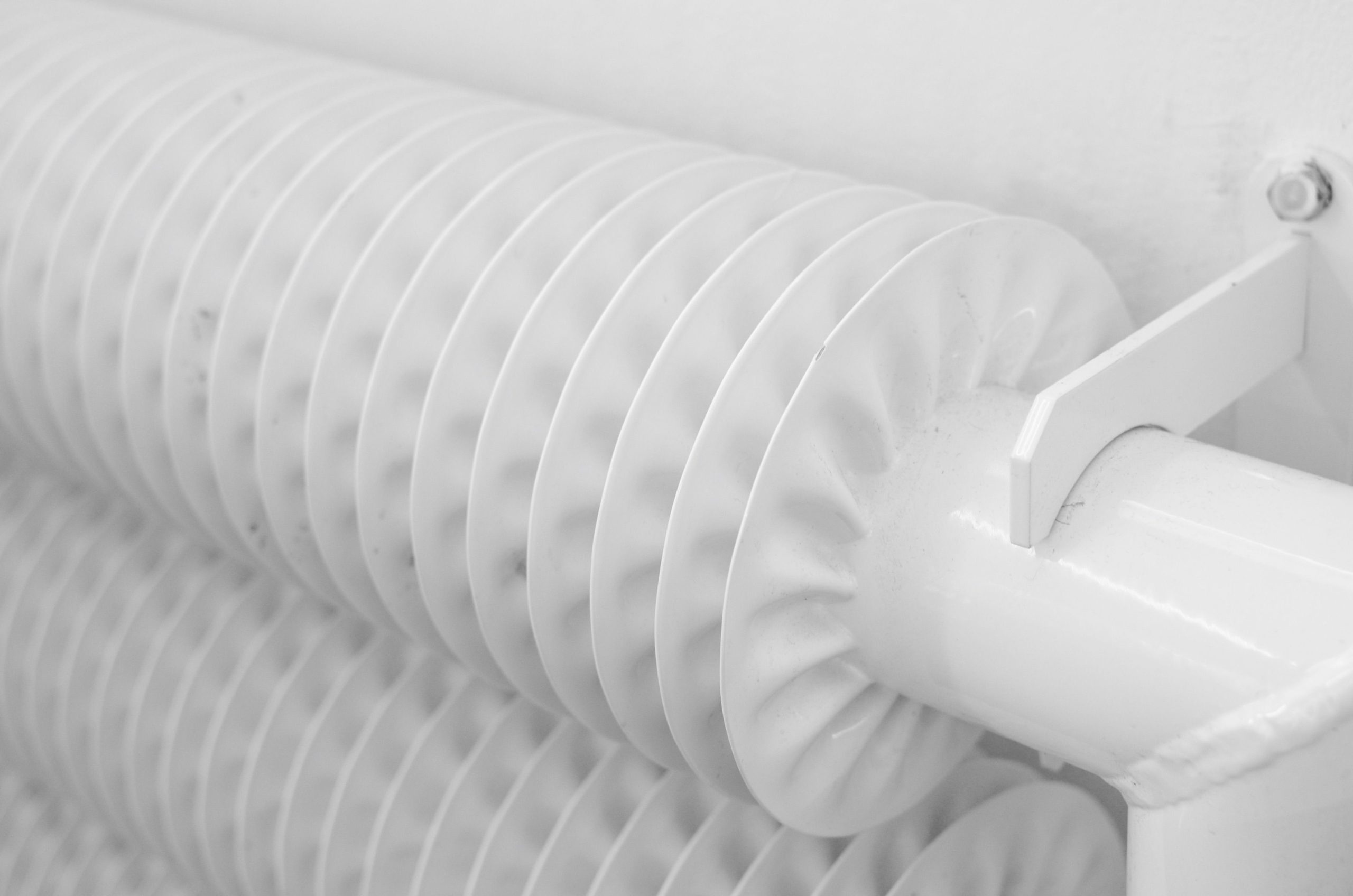 Radiateur metal blanc systeme chauffage industriel